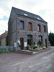 The town hall in Melleville