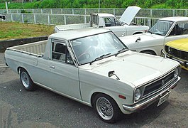 Nissan Sunny Truck B121.