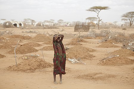 Dabaab mass grave at 2011 East Africa drought, by Oxfam East Africa