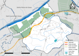 Carte en couleur présentant le réseau hydrographique de la commune