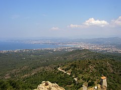 Vue de l'ensemble de la commune de Six-Fours depuis Notre-Dame du Mai.