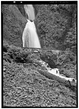 Wahkeena Falls Footbridge.