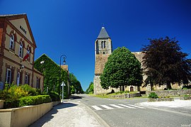 The town hall and church in the centre of Longvilliers