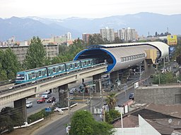 Stationen San Joaquín på Metro de Santiago.