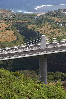 Image illustrative de l’article Viaduc de la ravine des Trois-Bassins