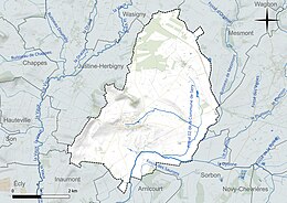 Carte en couleur présentant le réseau hydrographique de la commune