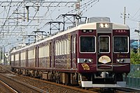 6300系「京とれいん」による梅田駅（現・大阪梅田駅）行き快速特急（2018年7月16日）