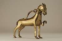 Aquamanile in the shape of a horse, brass, 15th century. The Hunt Museum (Limerick, Ireland)