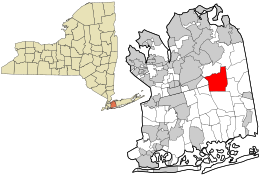 Location in Nassau County (right) and in New York state (left)