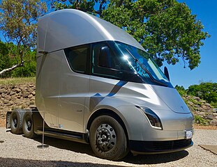 The Tesla Semi is an electric tractor unit