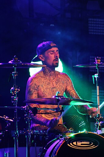 Travis_Barker_(28132648375).jpg