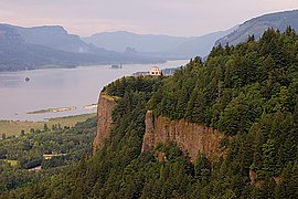 Crown Point, mirando aguas arriba desde Chanticleer Point.