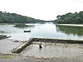 La ria du Bélon vue vers l'aval depuis un bassin ostréicole situé dans l'anse de Sainte-Thumette en Moëlan-sur-Mer.