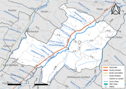 Carte en couleur présentant le réseau hydrographique de la commune