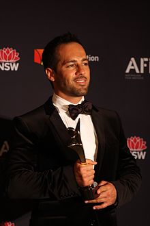 Description de l'image Alex Dimitriades AACTA AWARD FOR BEST LEAD ACTOR IN A TELEVISION DRAMA (6796238389).jpg.