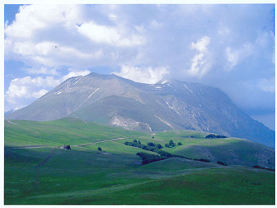 Il Monte Vettore visto da Forca di Presta