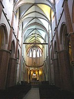 Langhaus ganz ohne Triforium