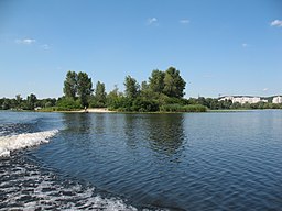 Острів Супутник біля західного узбережжя півострова Гострий. Фото 2009 р.