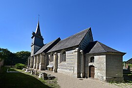 The church in Saint-Martin-de-Bienfaite-la-Cressonnière