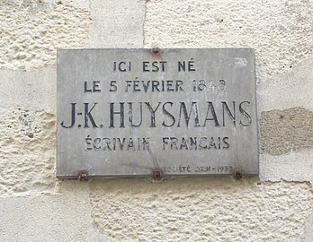 Plaque au no 9.