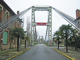 Pont de Mirepoix depuis le bourg.