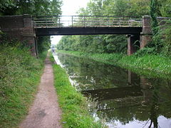 Rushall Canal bridge and bottom lock (C)