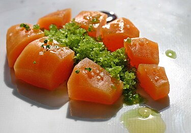 Roquette et melon en salade.