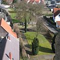 vom Weißen Turm aus aufgenommen, dahinter ist ein Spielplatz sichtbar