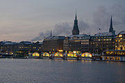 Jungfernstieg och sjön Binnenalster