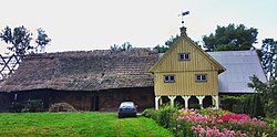 Old alcove house in Markusy