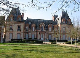 The chateau in Moncourt