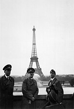 Adolf Hitler on the terrace of the Palais de Chaillot on 23 June, 1940. To his left is the sculptor Arno Breker, to his right, Albert Speer, his architect (Bundesarchiv)