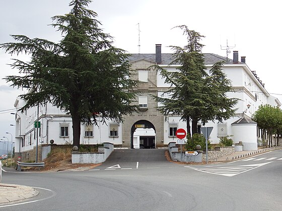 Guardia Civil barracks in Piedrahíta. Freedom of panorama allows this picture.