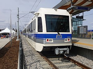 A Siemens SD-160 LRV at South Campus station on the Capital Line
