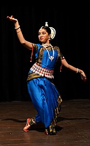 Odissi performer, by Bellus Delphina (edited by Crisco 1492)
