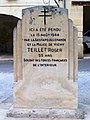 Monument à la Résistance sur la place centrale (août 2012).