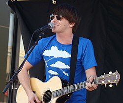 Bell performing in 2007