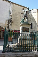 Statue du capitaine Charles Ménard