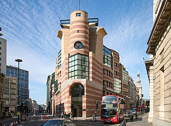 No 1 Poultry (1997) James Stirling