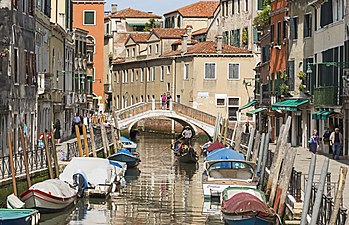 le Ponte del Gaffaro reliant Calle de la Cereria au 'Fondamenta dei Tolentini