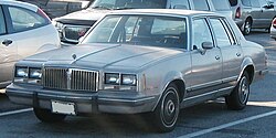 Pontiac Bonneville (1981–1986)