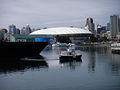 Le BC Place vu de False Creek.