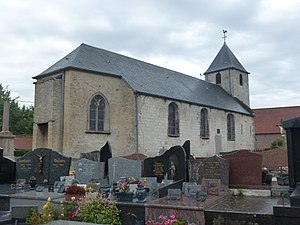 Le côté de l'église.