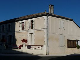 The town hall in Saint-Martin-de-Coux