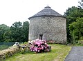 Le château de Pratulo : le pigeonnier.