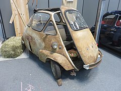 BMW Isetta des années 1950, d'un poulailler.