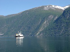 Ferry from Linge to Eidsdal