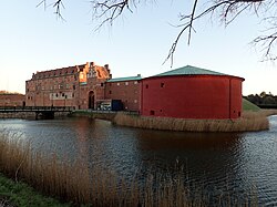 Malmo art museum-malmo castle.jpg