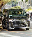 2023–present 丰田皇冠威尔法AH40 Toyota Crown Vellfire AH40