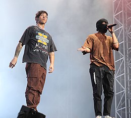 Dun and Joseph performing at Southside Festival in Germany, 2022
